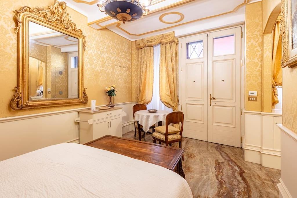 شقة Ground Floor Luxe Historic Studio City Centre بولونيا المظهر الخارجي الصورة
