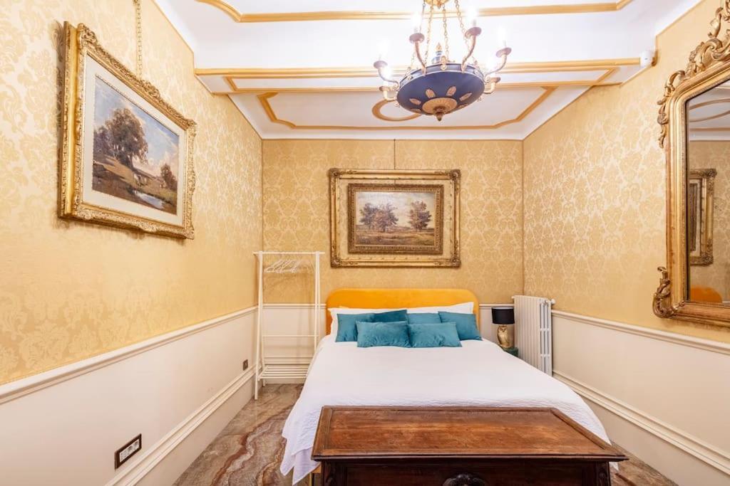 شقة Ground Floor Luxe Historic Studio City Centre بولونيا المظهر الخارجي الصورة